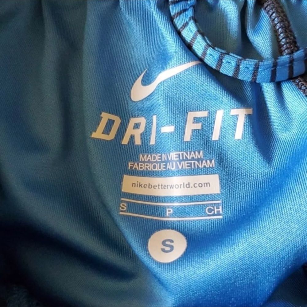 Nike Dri-Fit Shorts   - Picture 4 of 6
